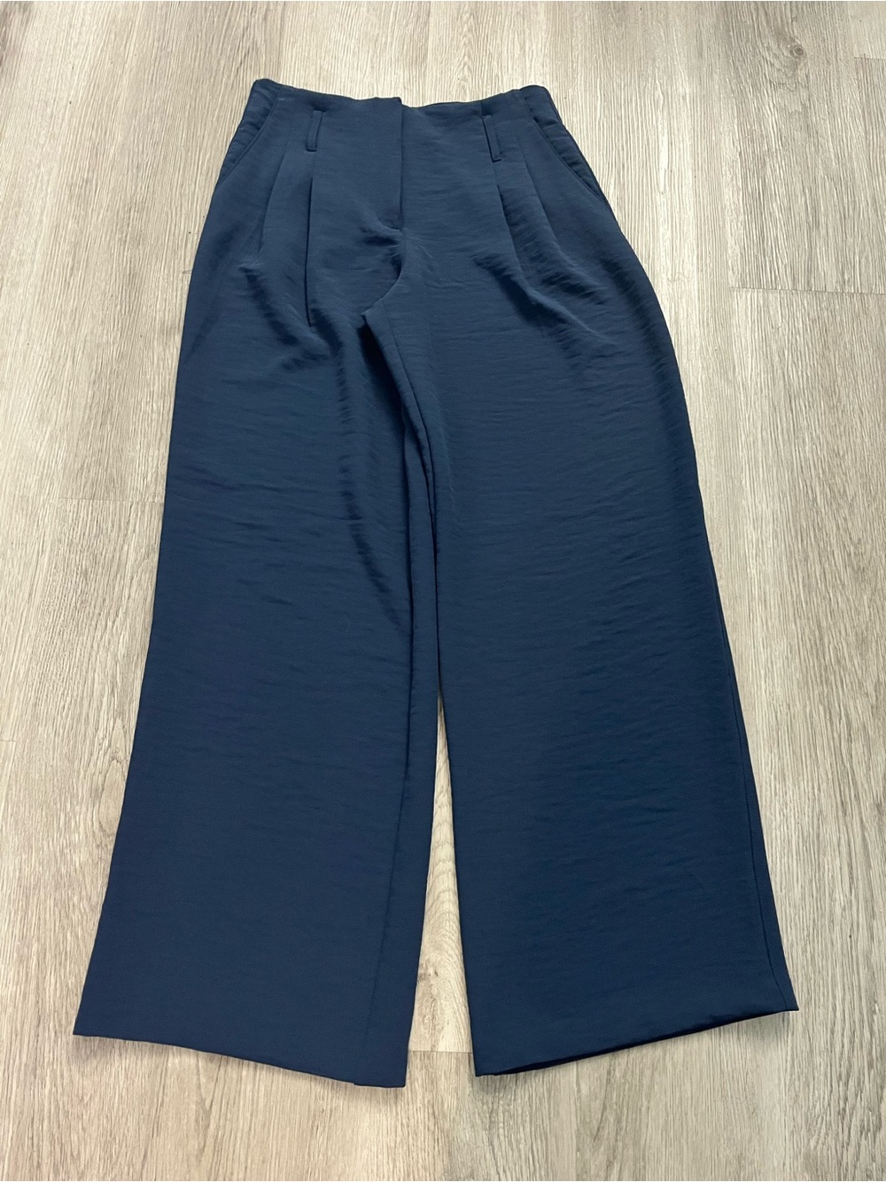 207–NWT Dynamite Navy Wide-Leg Trousers